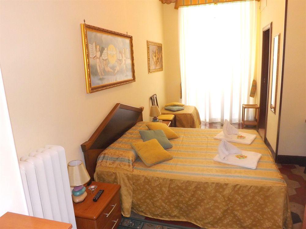 רומא Tibullo Guesthouse מראה חיצוני תמונה
